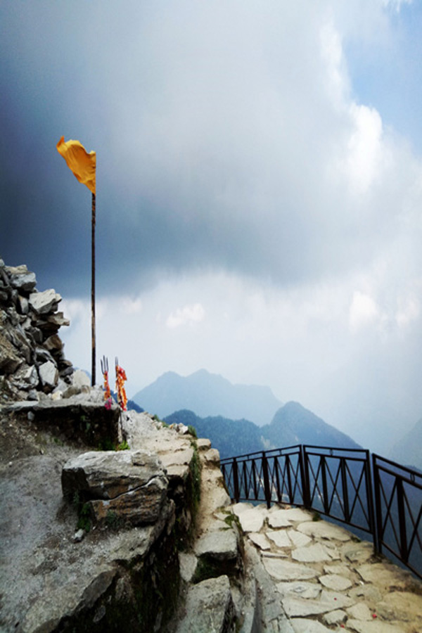 attraction-enroute-tungnath