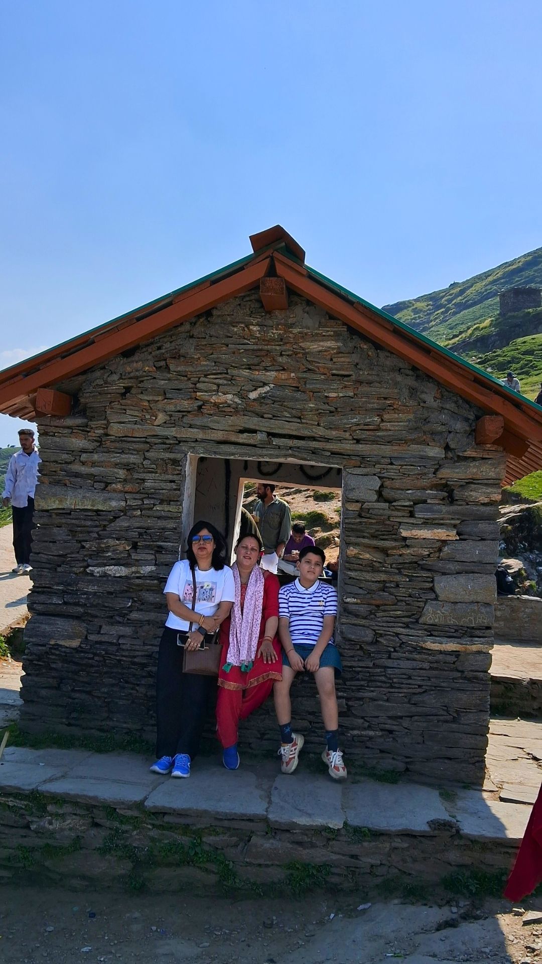 A stone and mud hut near tungnath