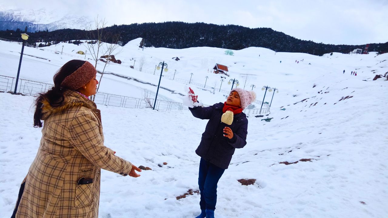 winters are full of activities for families on the slopes of Auli