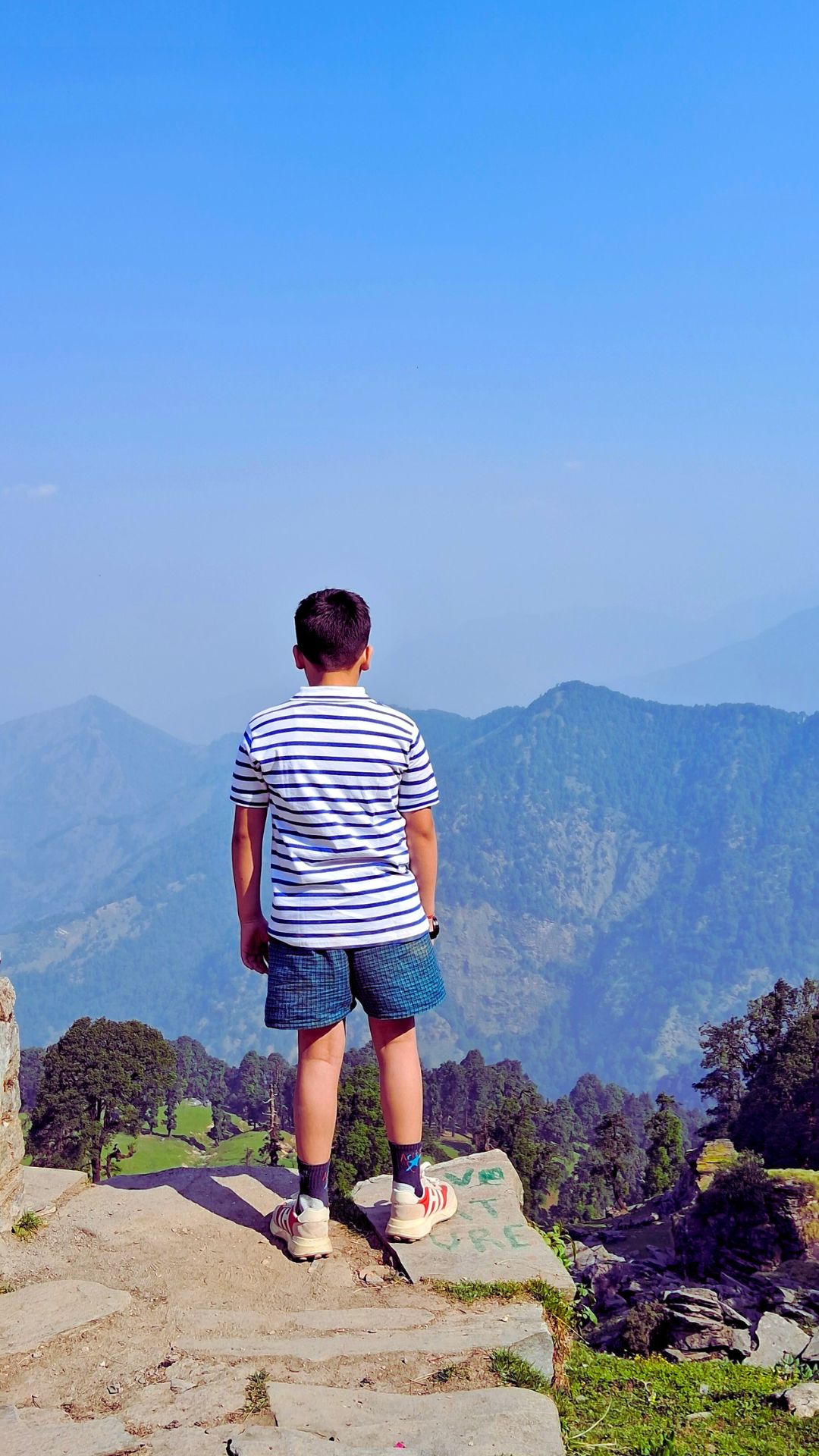 panoramic view enroute tungnath