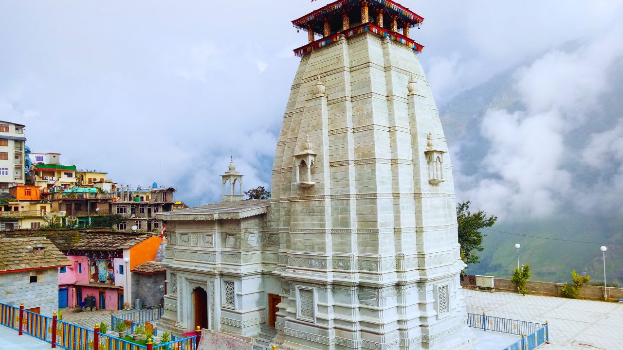 seek the blessings of the lord at Shri Narsingh Temple Joshimath